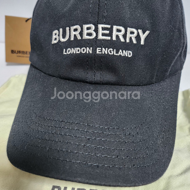 M 버버리 블랙 자수 로고 볼캡 모자 8010635--1