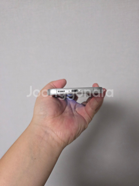 갤럭시 S23FE 민트 256기가 A급 팔아요~--5