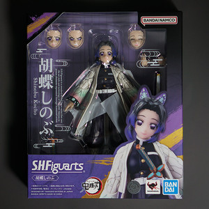 SHF 코쵸우 시노부 귀멸의 칼날 피규어 미개봉새제품