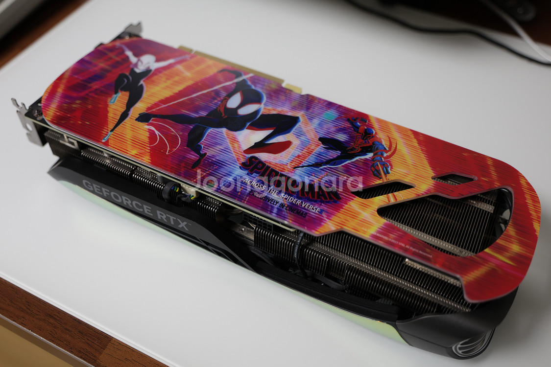 조텍 Zotac RTX 4070 AMP AIRO--0