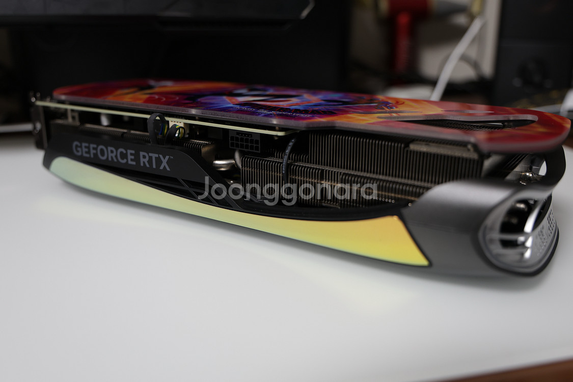 조텍 Zotac RTX 4070 AMP AIRO--2