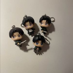 진격의 거인 진격거 리바이 치미캬라 캬라코레 피규어