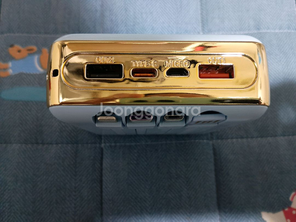 파워뱅크 보조 배터리 용량 27000 판매합니다--2