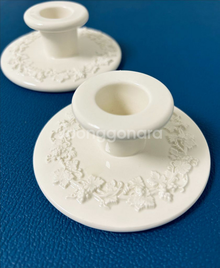 빈티지 웨지우드 퀸즈웨어 크림색 캔들홀더 2개 세트--2