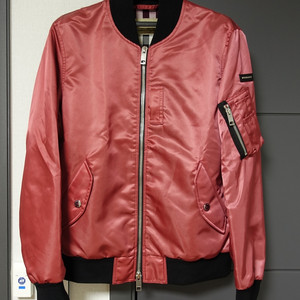 버버리 마젠타 새틴 봄버 자켓