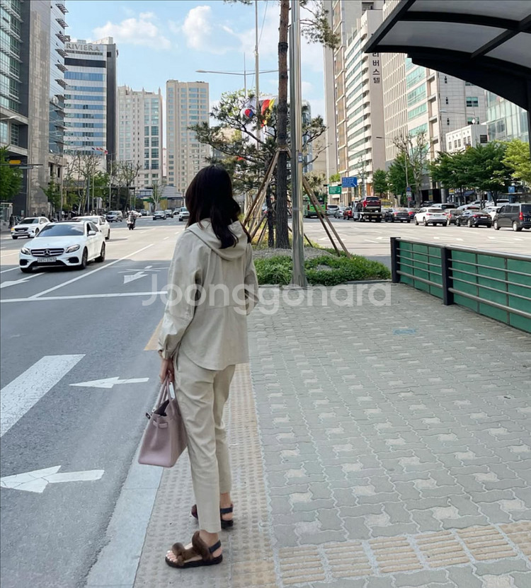 소윰 샴브레이 베이지 자켓 스몰--1