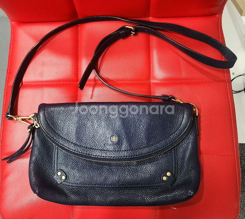 빈폴 크로스백 네이비 가죽-정품--0