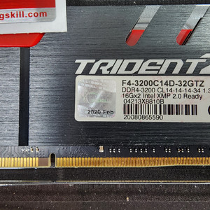 지스킬G.Skill DDR4 32G CL14