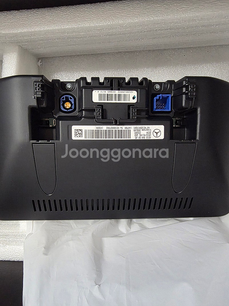 벤츠 W218 16년식 CLS 디스플레이 모니터 판매--1