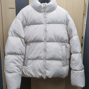 무신사 다운 푸퍼 숏 패딩 2XL (더스티크림)