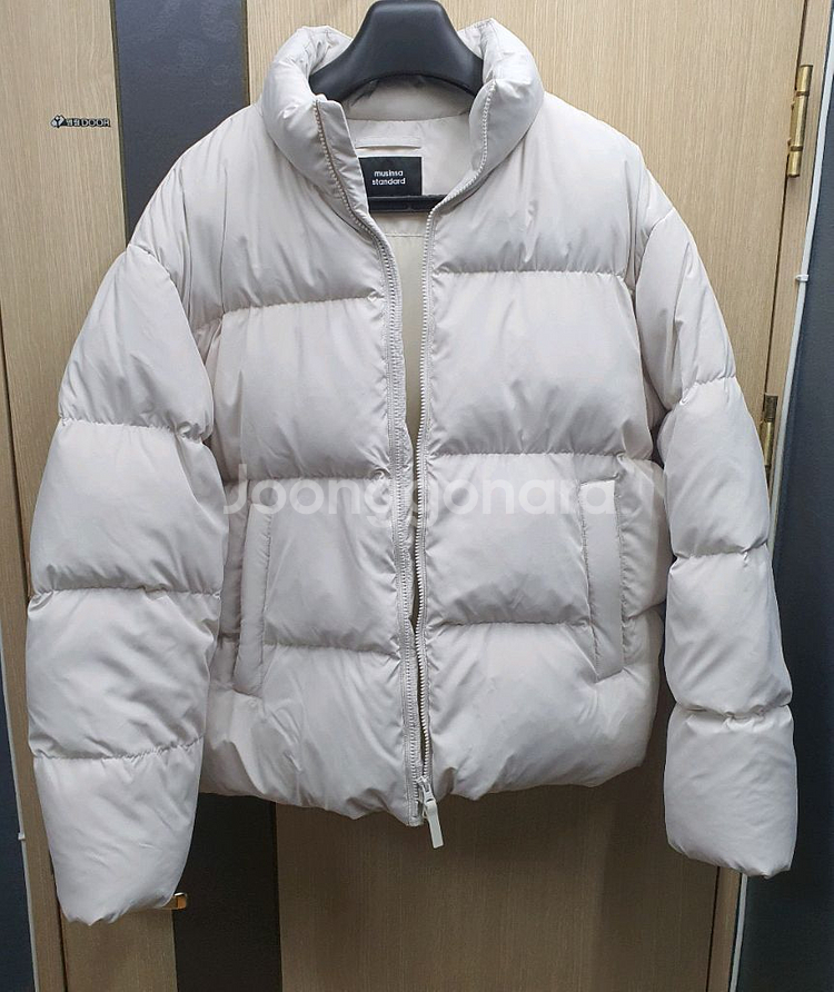 무신사 다운 푸퍼 숏 패딩 2XL (더스티크림)--1
