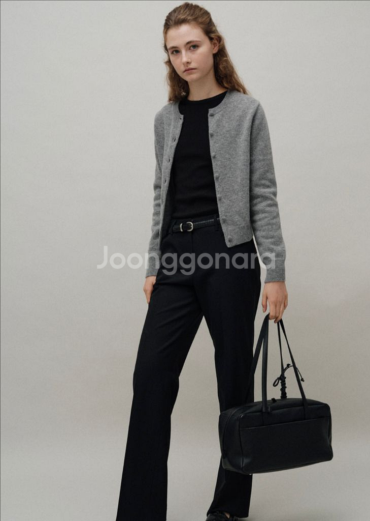 낫띵리튼 디엔 콩단추 가디건 그레이 1회 단시간착용--1