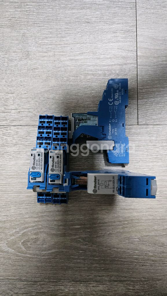 미사용] 파인더 릴레이 469.52.9.024.0040--0