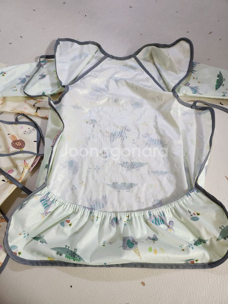 벨베이비 자기주도 이유식 턱받이 긴팔 새상품--1