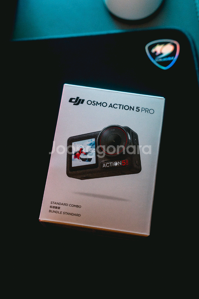 DJI Osmo Action 5 Pro 스탠다드 콤보--1
