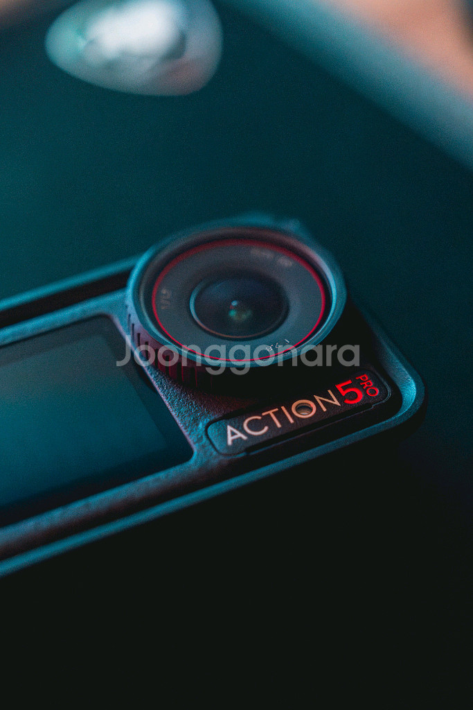 DJI Osmo Action 5 Pro 스탠다드 콤보--0