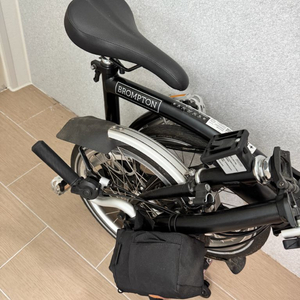 브롬톤 c라인 블랙 22년식 미드바 m6r