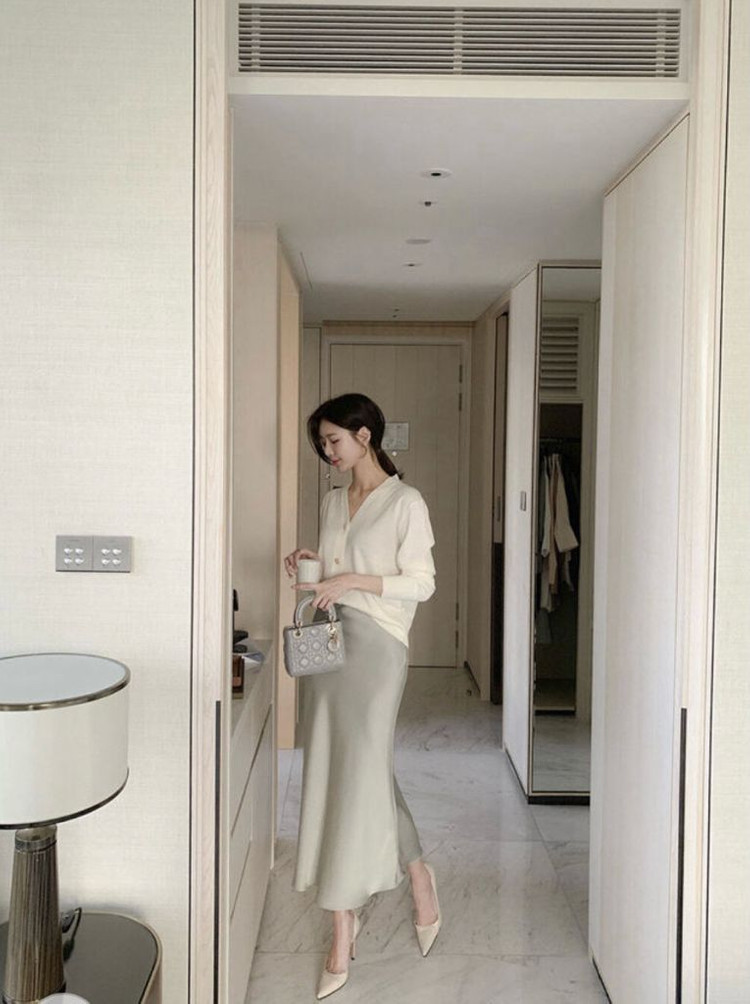 실크 새틴 샤틴 훌 스커트 롱스커트--4