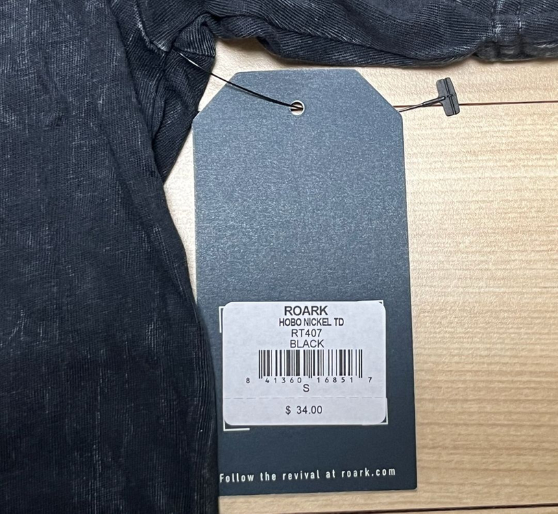 [새제품] [S] 로아크 리바이벌 반팔 티셔츠 블랙--4