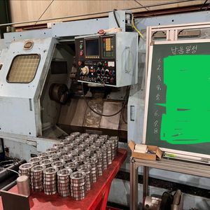 중고 10인치 CNC 자동 선반 고철가격에 판매합니다