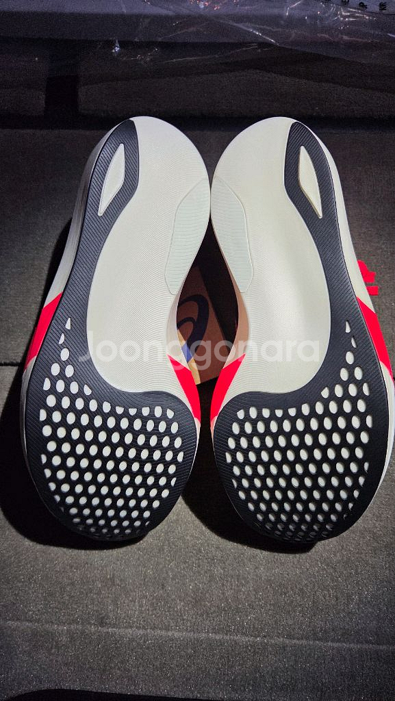 아식스 메타스피드 엣지 도쿄 270 사이즈 팝니다--1