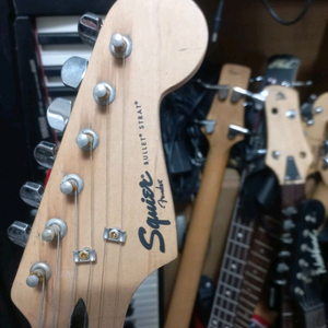 스콰이어 펜더 블렛 일렉기타