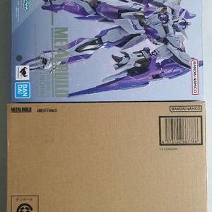 메탈빌드 아이즈 건담 개봉품