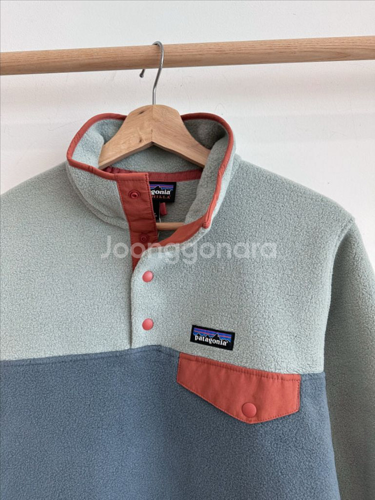 파타고니아 신칠라 라이트웨이트 플리스 슬릿그린 M--1