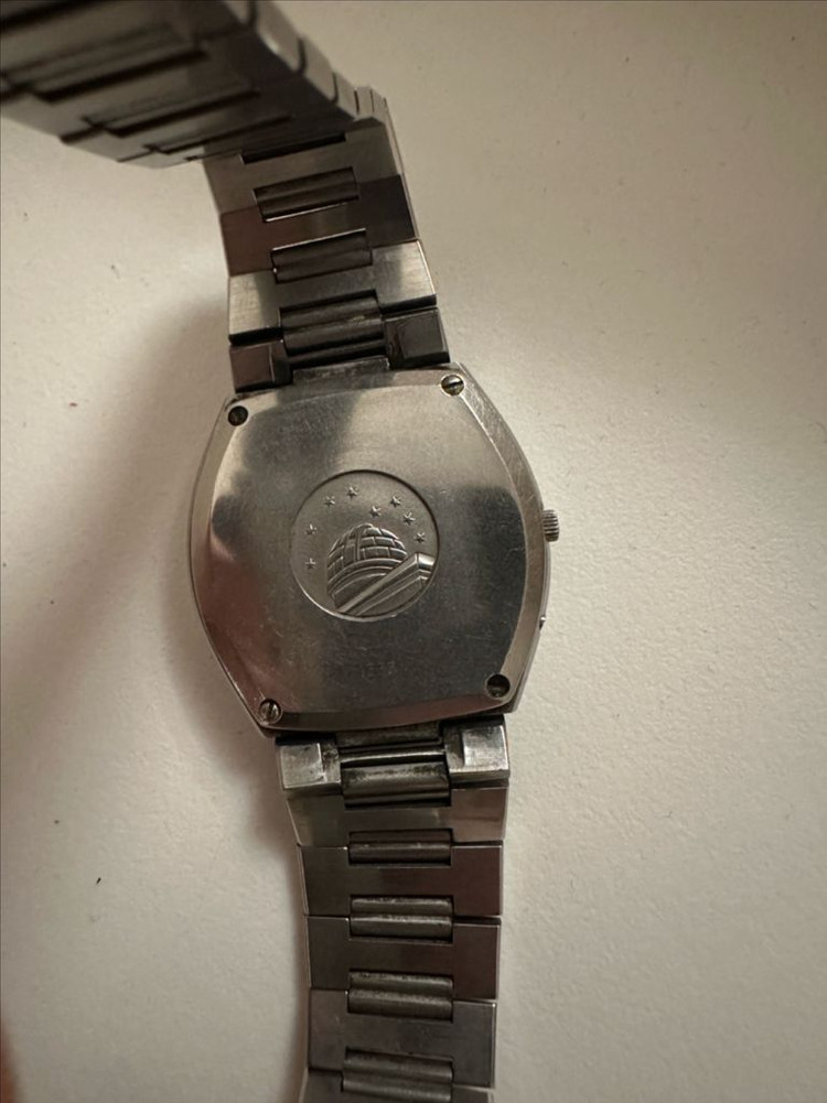 오메가 빈티지 컨스틸레이션 쿼츠 시계 팝니다 이미지