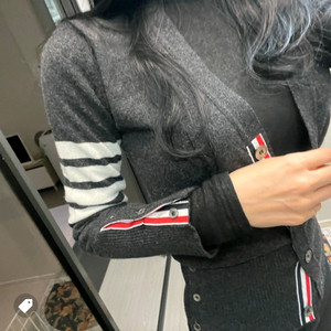 톰브라운 캐시미어 사선 가디건 다크 그레이 40사이즈