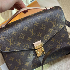 루이비통 포쉐트 메티스 모노그램