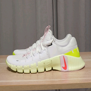 나이키 우먼 프리 메트콘5 235사이즈 새제품(노박스)