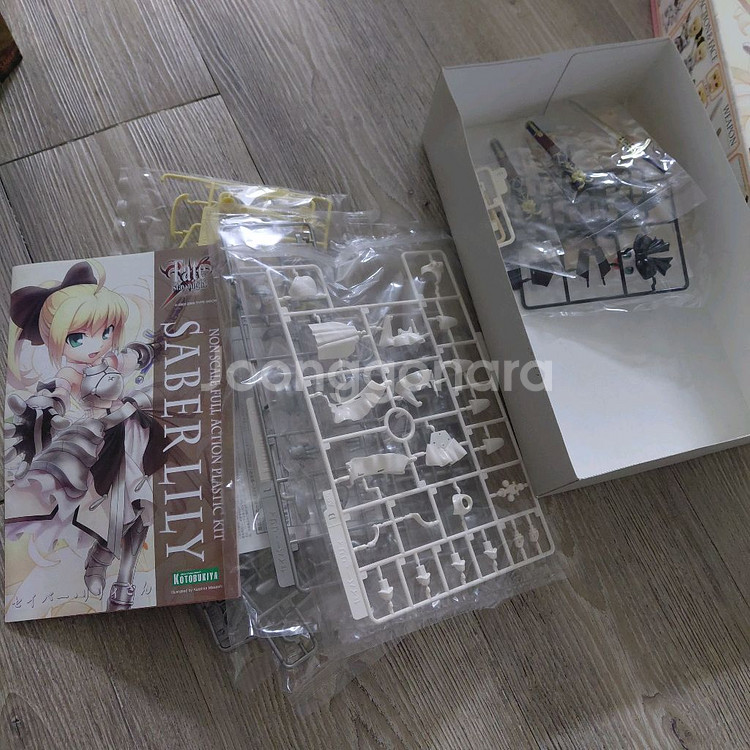 고토부키야 세이버 신품미개봉 송료무료--1