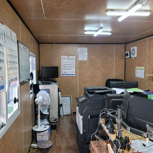 컨테이너 사무실 및 창ㅇ고입니다