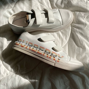 버버리키즈 스니커즈 (제작상품) (택비포함)