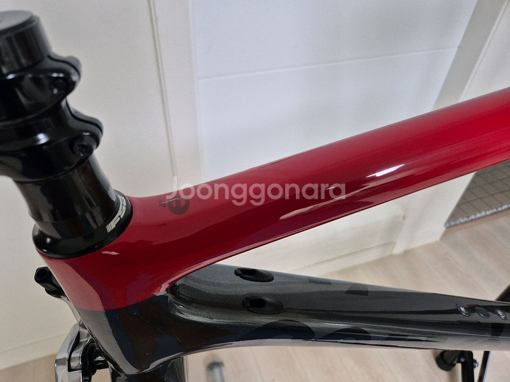 써벨로 r5 48사이즈(림브) 프레임 판매합니다.--0