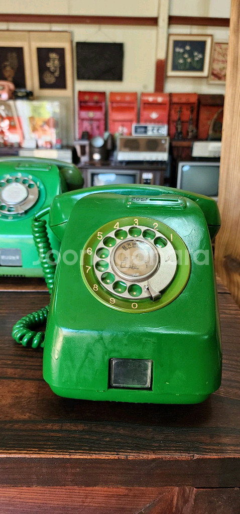 녹색 다방공중전화기--1