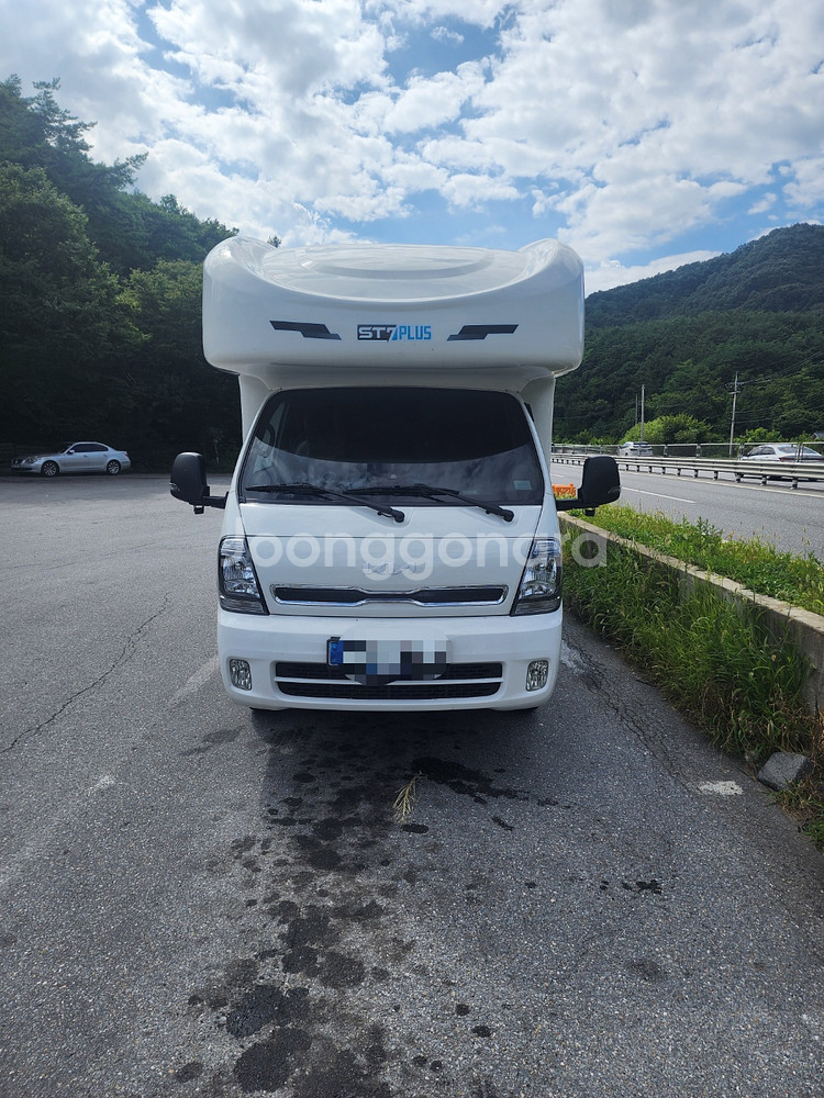 스타모빌 ST7-PLUS 캠핑카 팝니다.--0