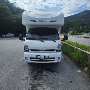 스타모빌 ST7-PLUS 캠핑카 팝니다.