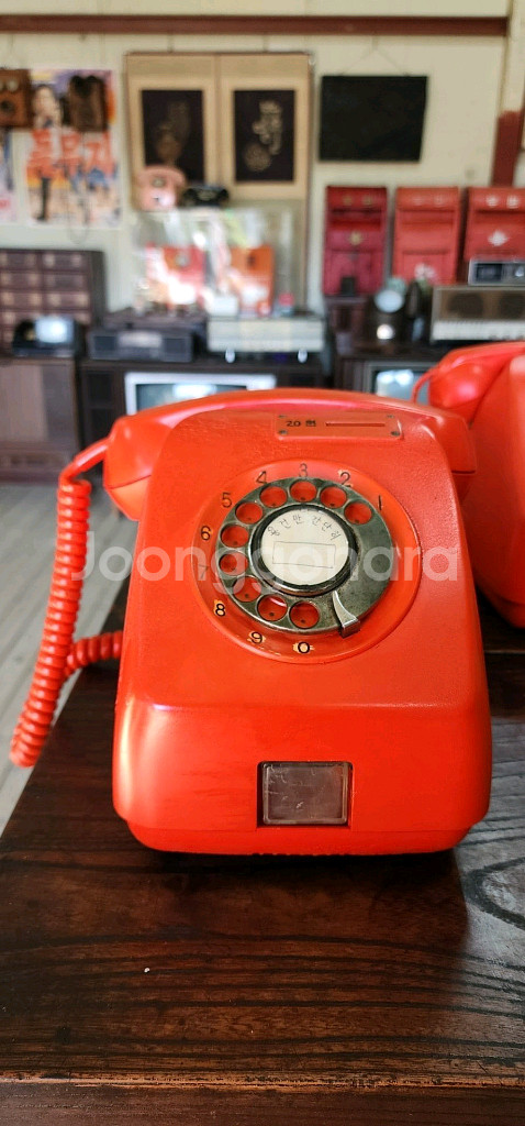 주황색 다방공중전화기--0