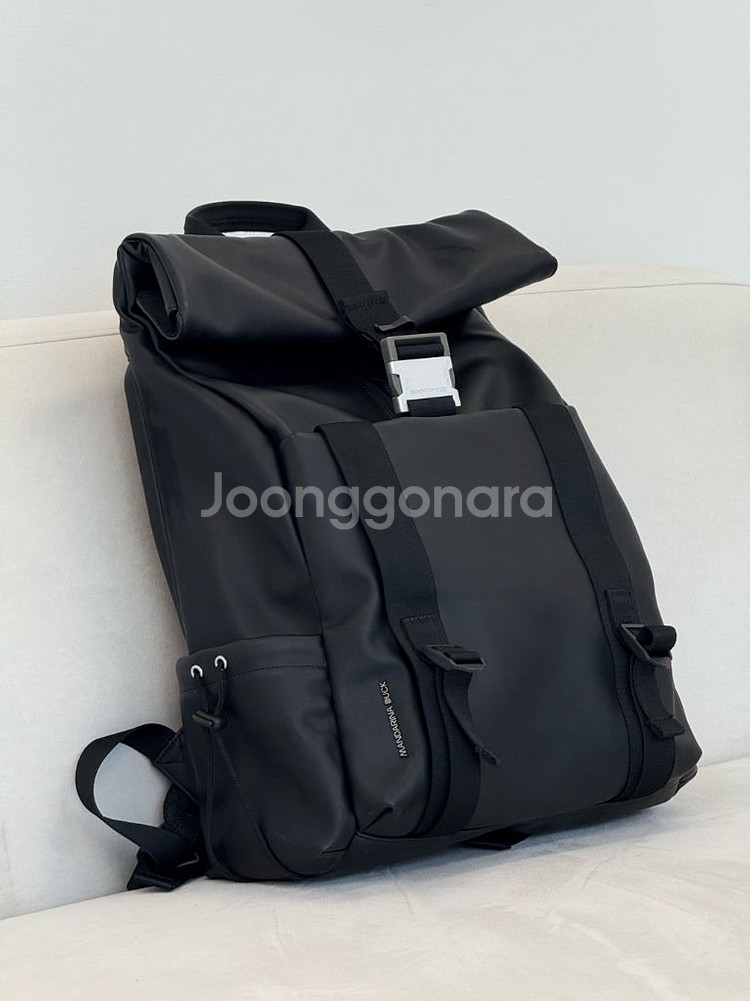만다리나덕 NOMAD 노마드 백팩 블랙--2