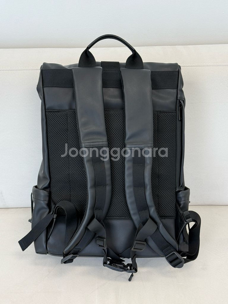 만다리나덕 NOMAD 노마드 백팩 블랙--4