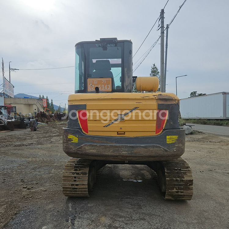 볼보 02 중고굴삭기 EC55C 풀셋 2014년식 판매--3