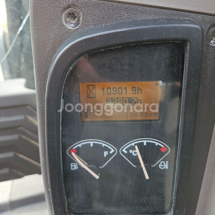 볼보 02 중고굴삭기 EC55C 풀셋 2014년식 판매--5