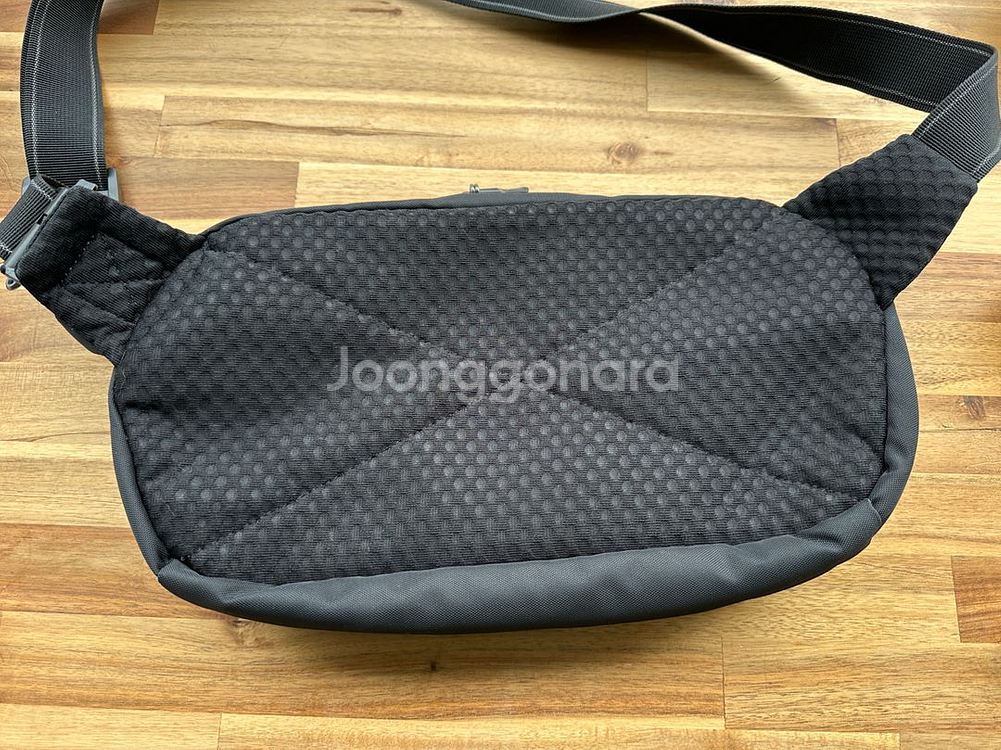 팩세이프 V어반 슬링백 5L--1