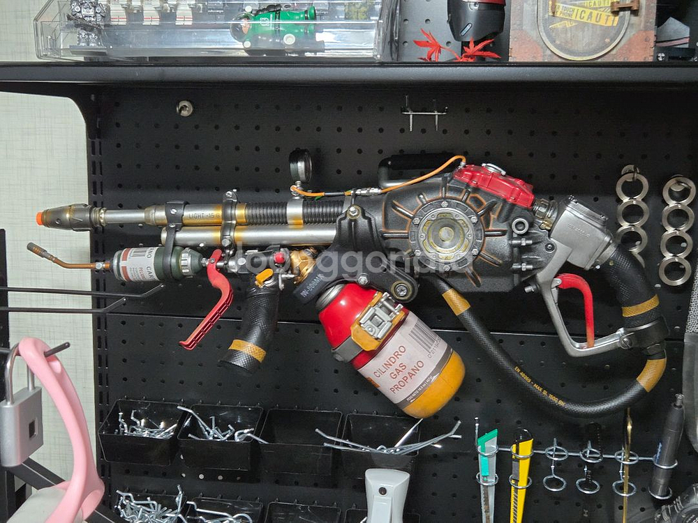 파크라이5 화염방사기 레플리카--0