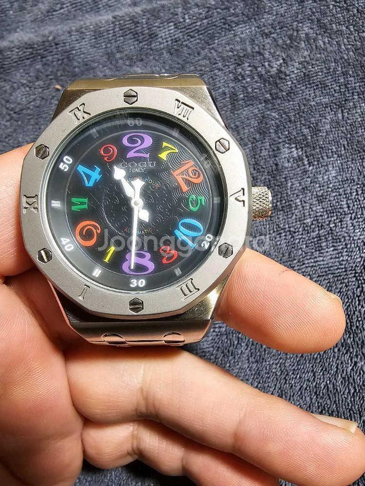 gocu 크레이지아워 점핑아워 시계--1