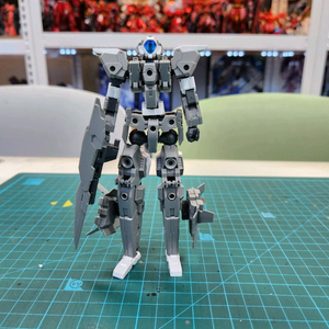 반다이 30mm 프라모델 건담x 이름모름