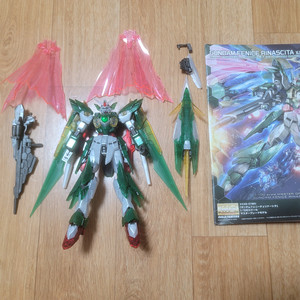 MG 1/100 페니체 리나시타 건담 건프라 프라모델