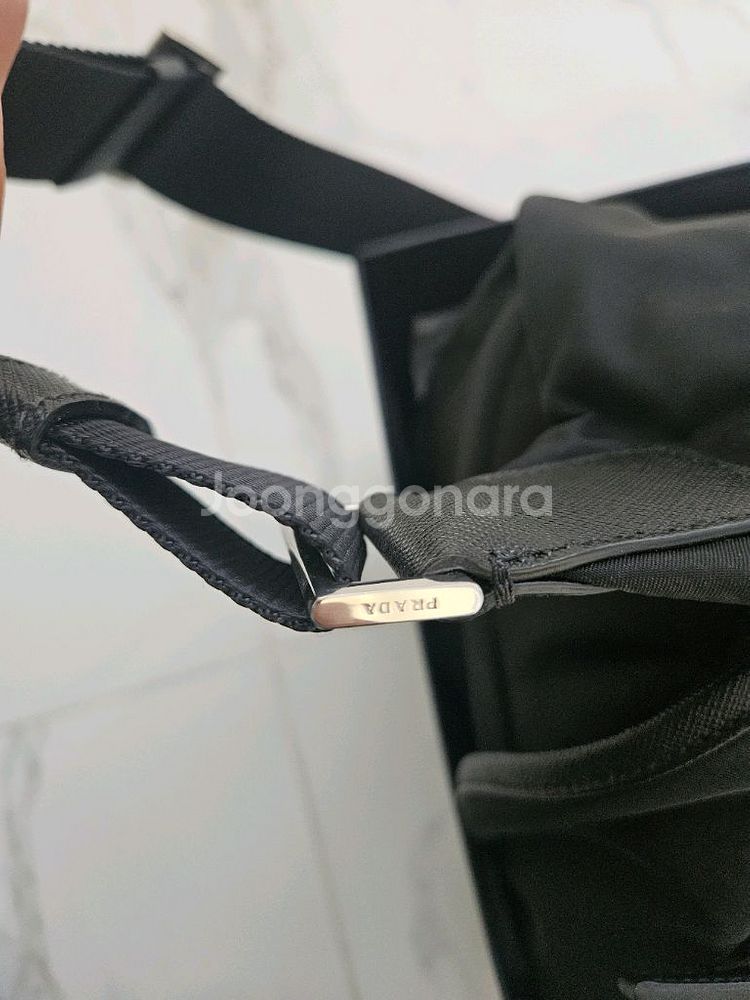 프라다 바이커백L 2VH991--8